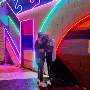 Meet your Posher, Jules